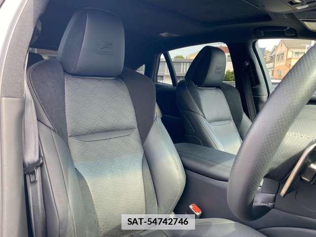 Lexus LS 2021-02 7806447-3