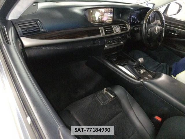 Lexus LS 2013-05 7810426-2