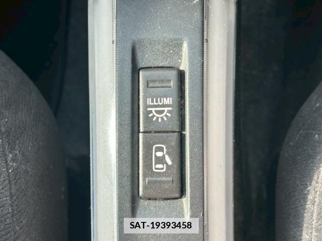 Subaru LUCRA CUSTOM 2011-02 7810239-8