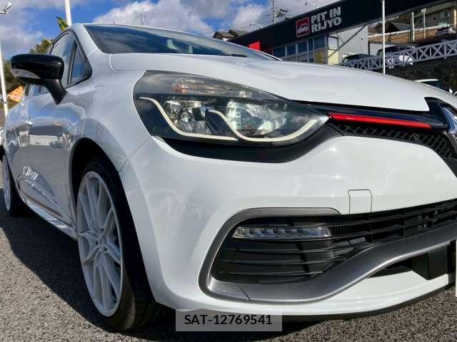 Renault LUTECIA 2013-11 7795715-10
