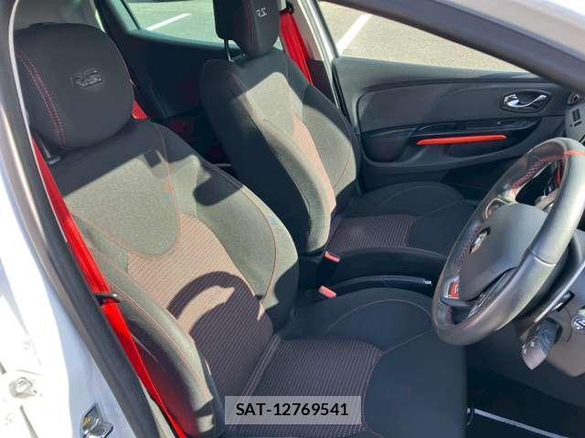 Renault LUTECIA 2013-11 7795715-6