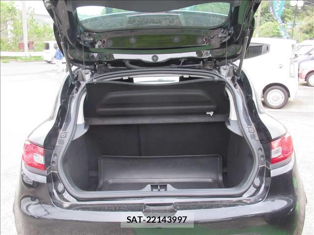 Renault LUTECIA 2014-02 7802664-18