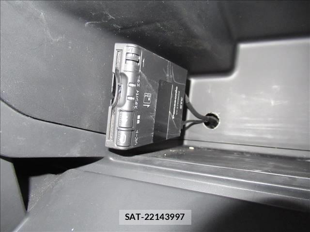 Renault LUTECIA 2014-02 7802664-6