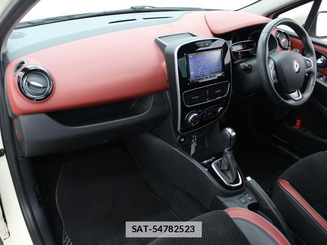 Renault LUTECIA 2017-02 7806760-10