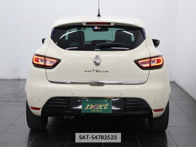 Renault LUTECIA 2017-02 7806760-3
