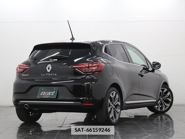 Renault LUTECIA 2021-06 7806780-1