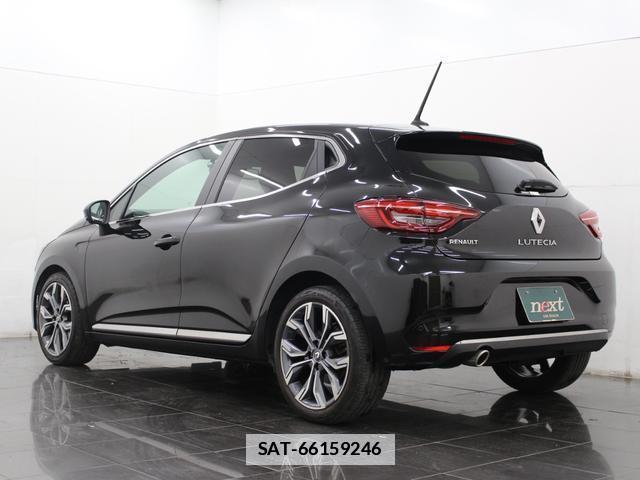 Renault LUTECIA 2021-06 7806780-15