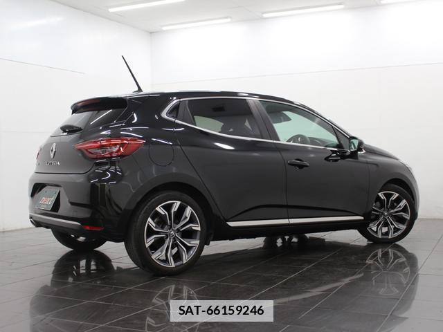 Renault LUTECIA 2021-06 7806780-17