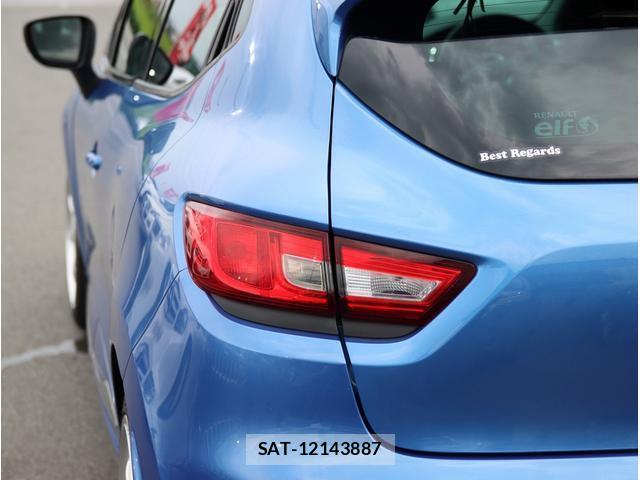 Renault LUTECIA 2015-03 7808662-14