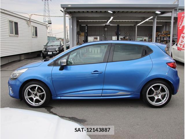 Renault LUTECIA 2015-03 7808662-5