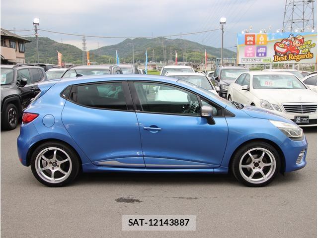 Renault LUTECIA 2015-03 7808662-9