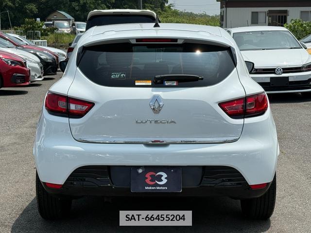 Renault LUTECIA 2016-06 7808763-10