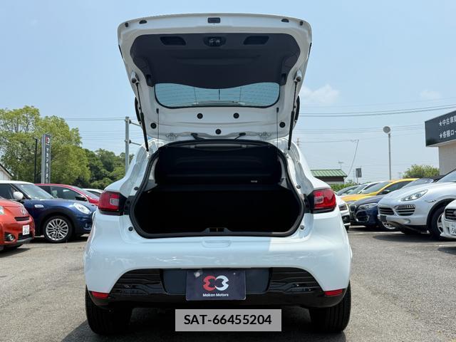 Renault LUTECIA 2016-06 7808763-14