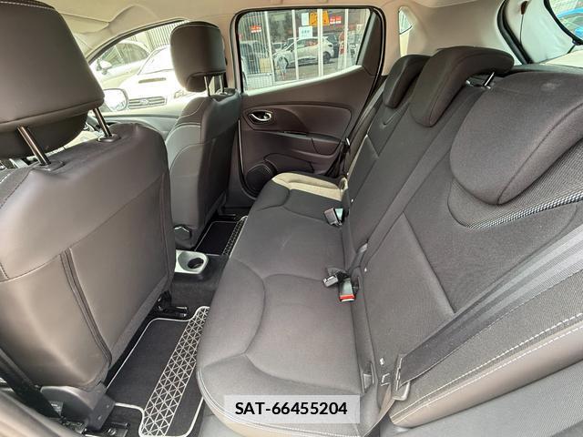 Renault LUTECIA 2016-06 7808763-17