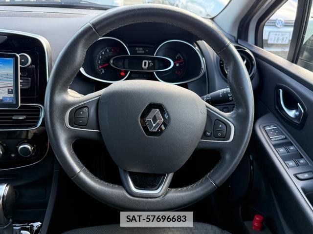 Renault LUTECIA 2017-08 7808765-17