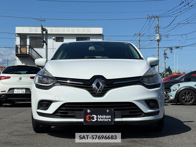 Renault LUTECIA 2017-08 7808765-2