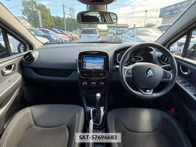 Renault LUTECIA 2017-08 7808765-3