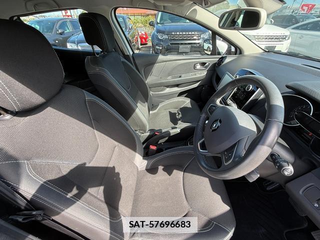 Renault LUTECIA 2017-08 7808765-4
