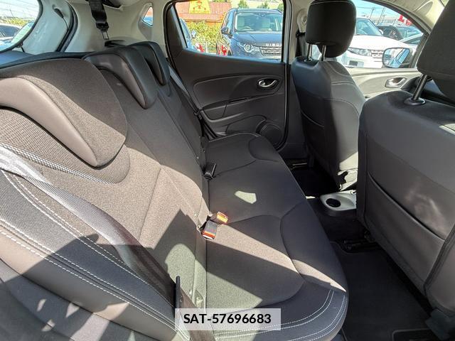 Renault LUTECIA 2017-08 7808765-5