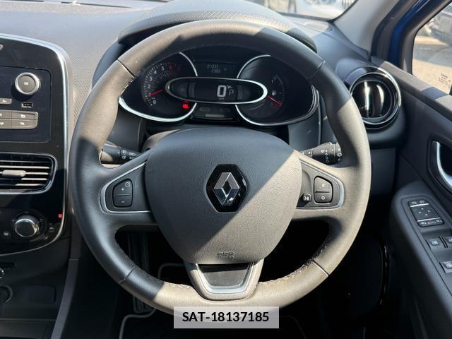 Renault LUTECIA 2021-05 7808788-18