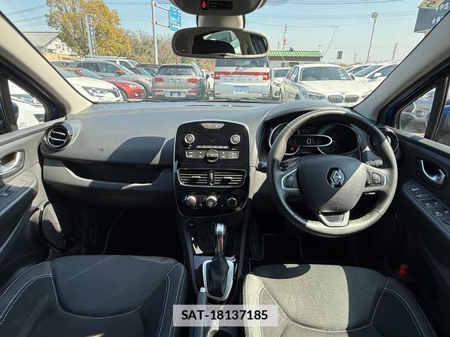 Renault LUTECIA 2021-05 7808788-3