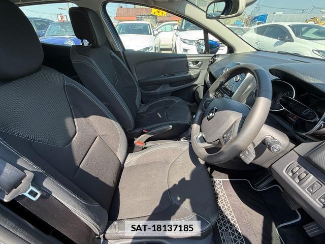 Renault LUTECIA 2021-05 7808788-4