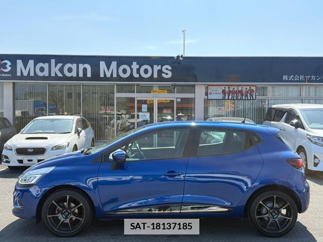 Renault LUTECIA 2021-05 7808788-8