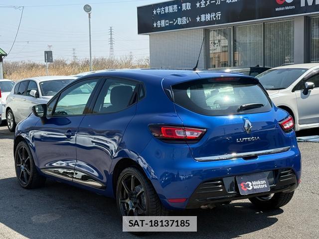 Renault LUTECIA 2021-05 7808788-9