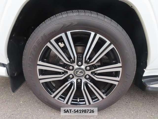 Lexus LX 2023-06 7794566-15
