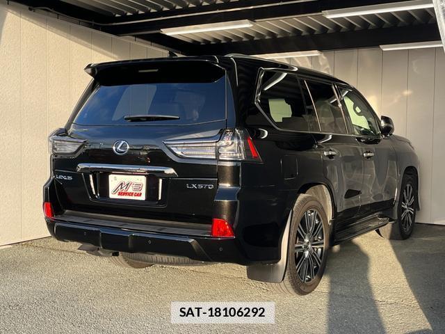 Lexus LX 2019-02 7801929-2