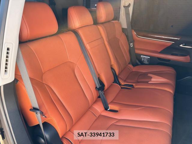 Lexus LX 2016-06 7805502-11