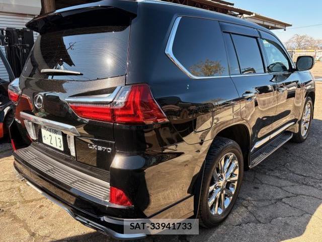 Lexus LX 2016-06 7805502-15