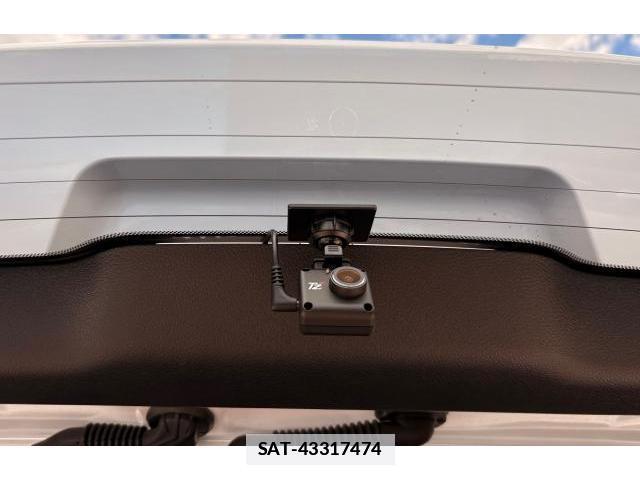 Lexus LX 2019-10 7805503-11
