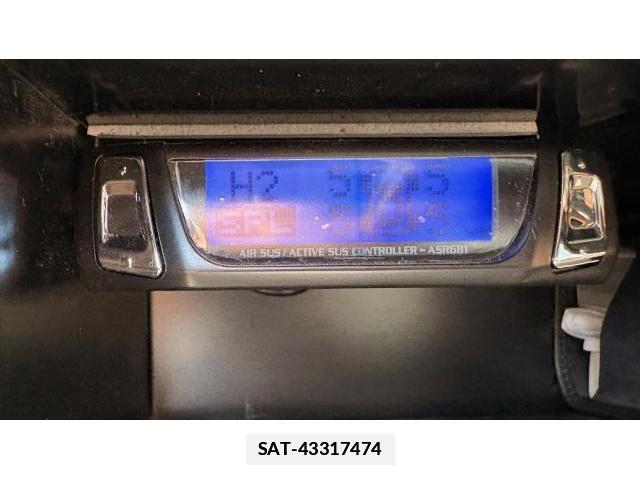Lexus LX 2019-10 7805503-5