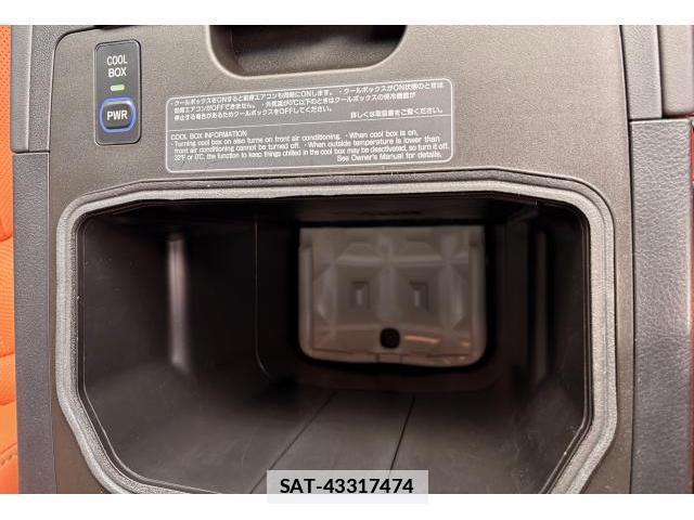 Lexus LX 2019-10 7805503-6