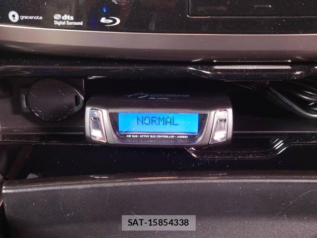 Lexus LX 2016-07 7807098-16