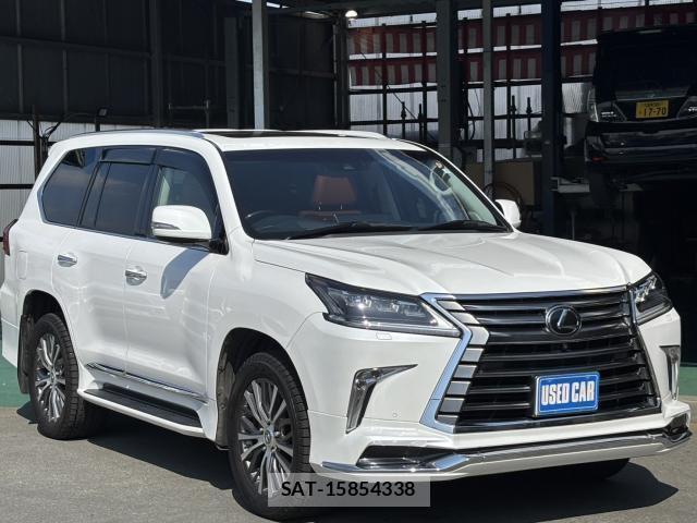 Lexus LX 2016-07 7807098-2