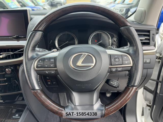 Lexus LX 2016-07 7807098-8
