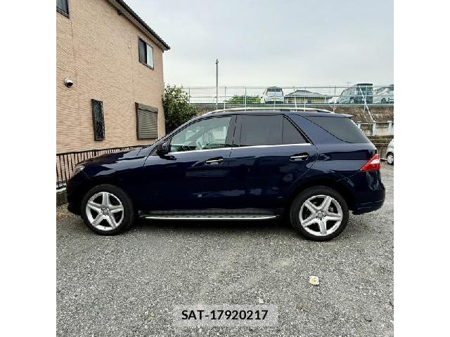 Mercedes Benz M-CLASS 2015-06 7794868-10
