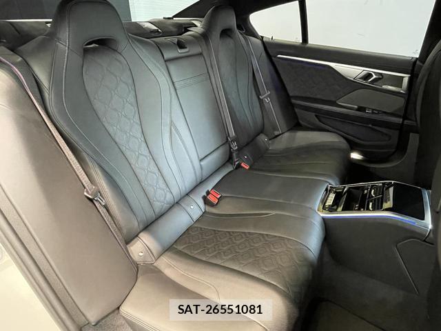 Bmw M8 2024-03 7796032-11