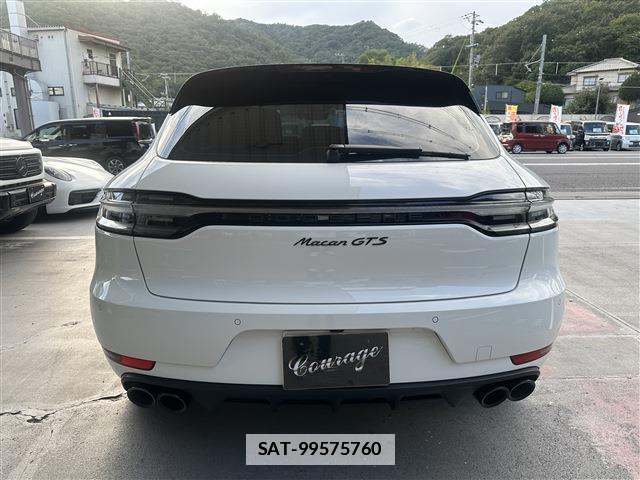 Porsche MACAN 2020-12 7793046-2