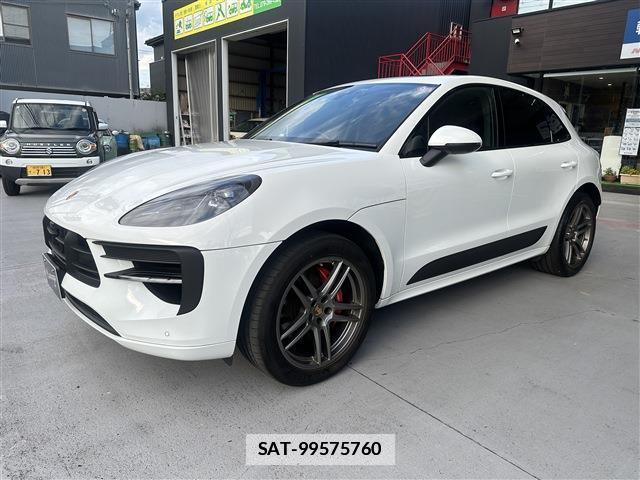 Porsche MACAN 2020-12 7793046-3