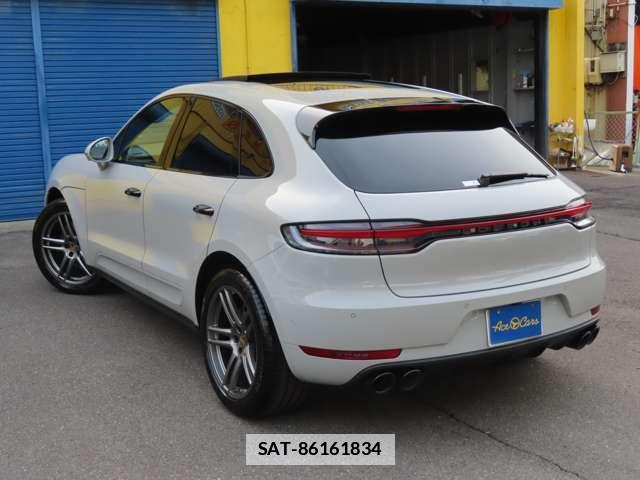 Porsche MACAN 2020-09 7794572-14