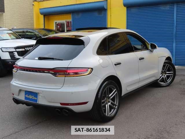 Porsche MACAN 2020-09 7794572-16