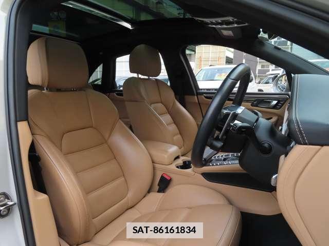 Porsche MACAN 2020-09 7794572-5