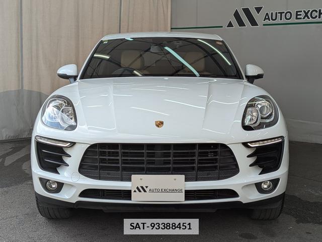 Porsche MACAN 2017-02 7795298-18