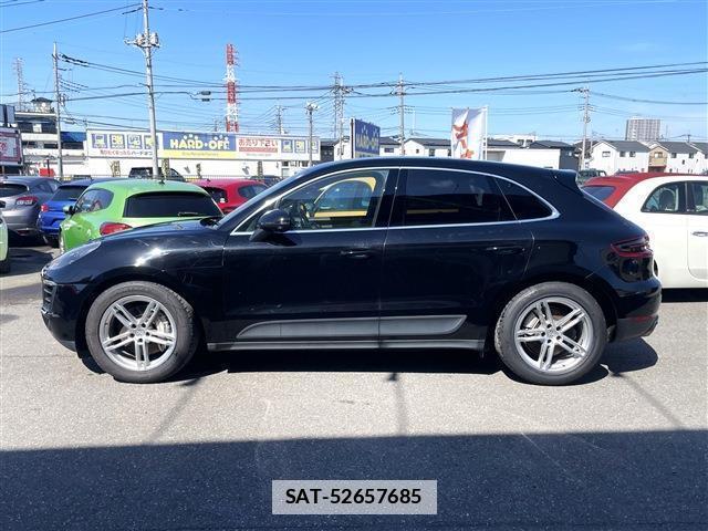 Porsche MACAN 2016-08 7798249-10
