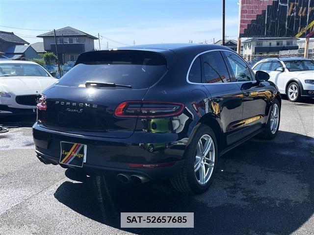 Porsche MACAN 2016-08 7798249-13