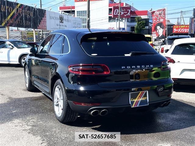 Porsche MACAN 2016-08 7798249-14