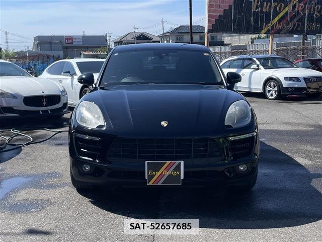 Porsche MACAN 2016-08 7798249-9